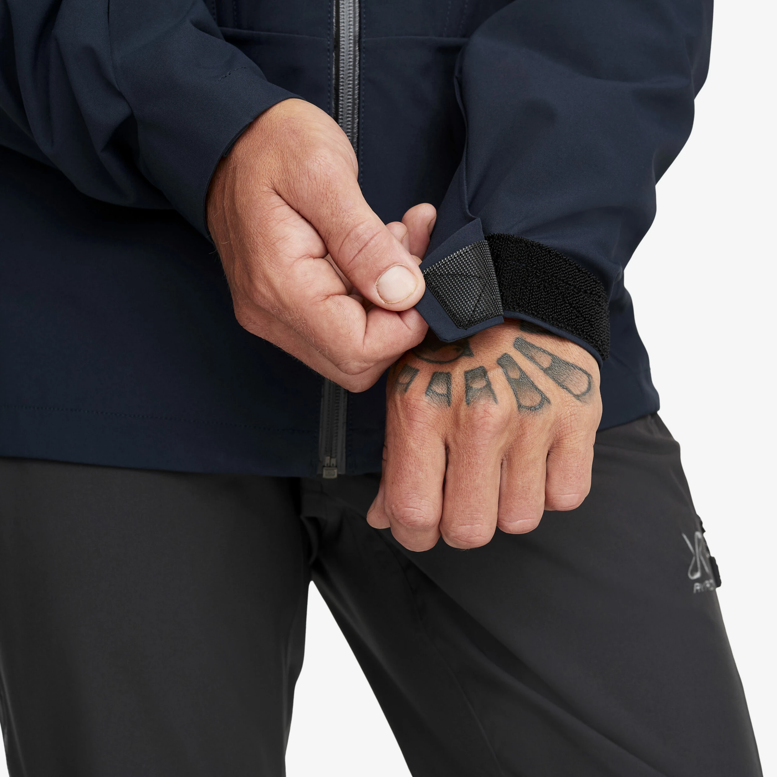 Whisper Jacket Men Navy - Image 7