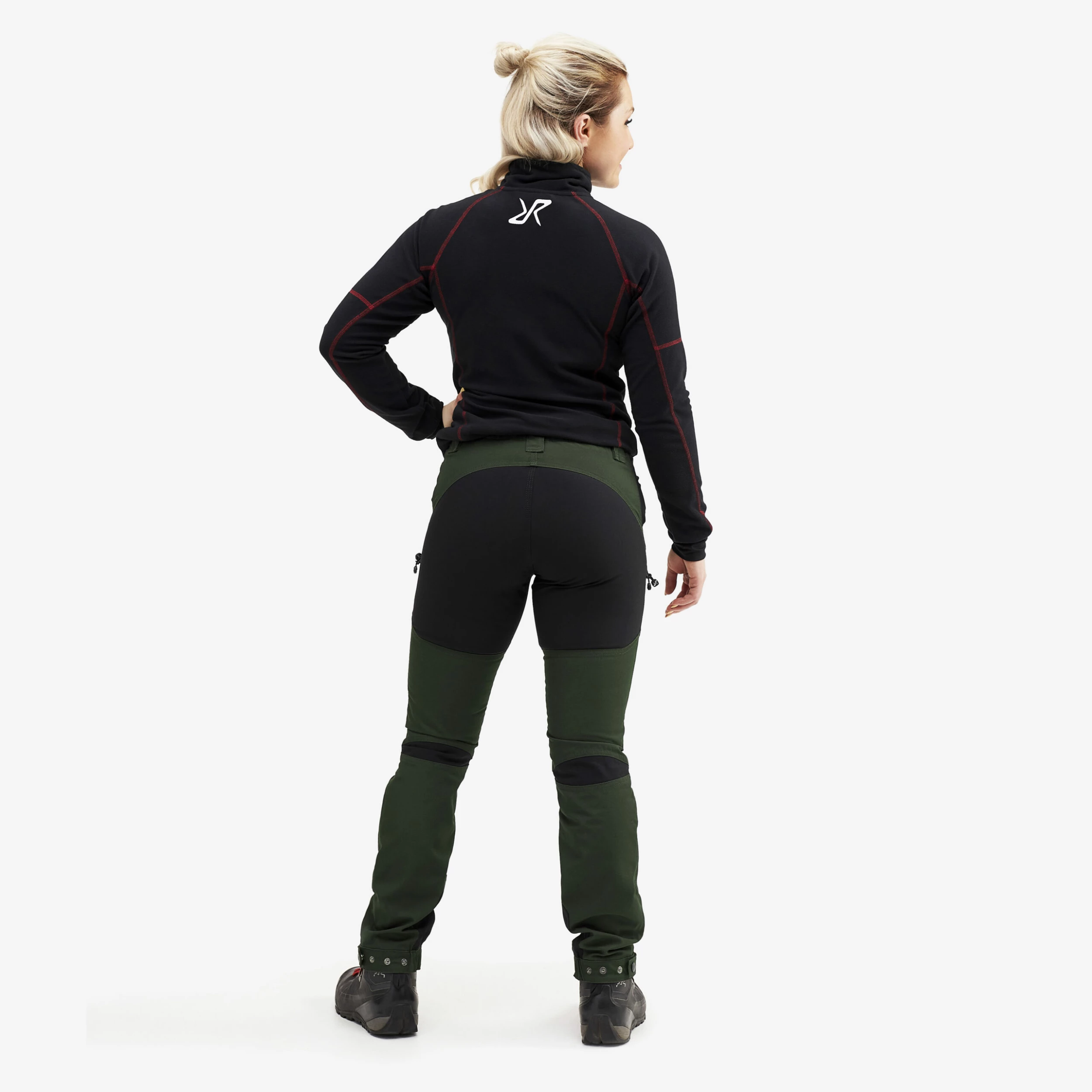 Nordwand Pro Short Trousers Women Forest Green - Image 3